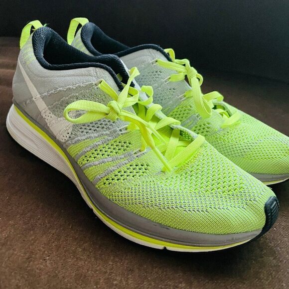 Nike Flyknit Trainer Running Shoes Mens Size 6.5 Womens 8 US 39 Volt White Gray - Picture 2 of 13